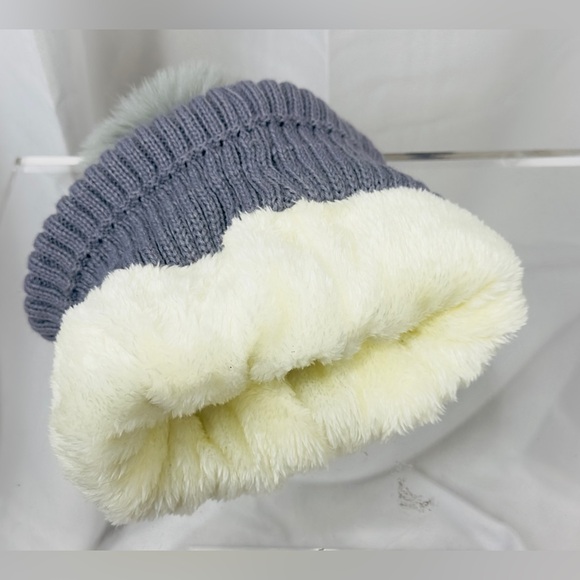 BP by Nordstrom- Grey Gun metal Puffer PomPom Beanie Faux Fur Lined O/S. NWT - Picture 3 of 4